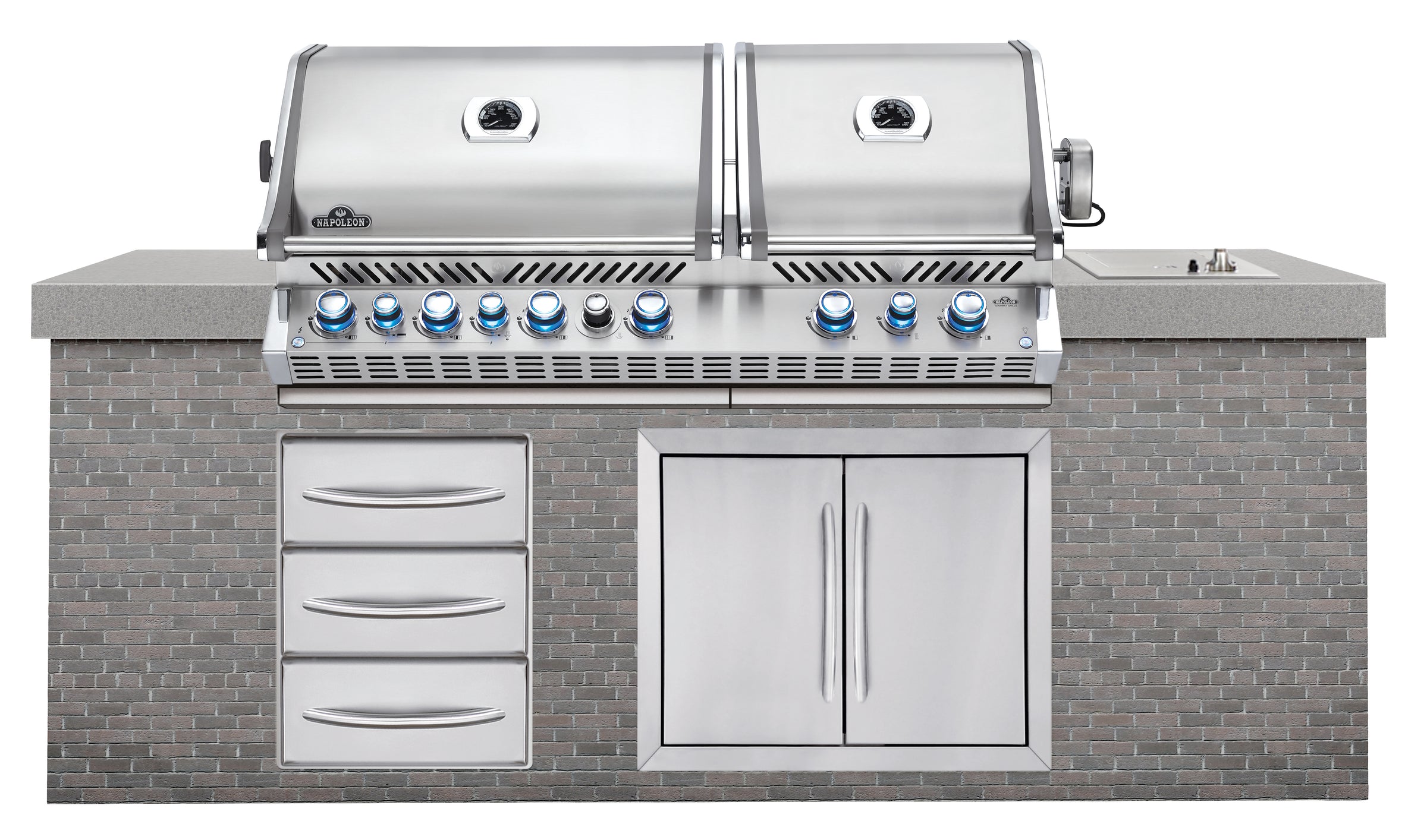Built-In Outdoor Kitchens
